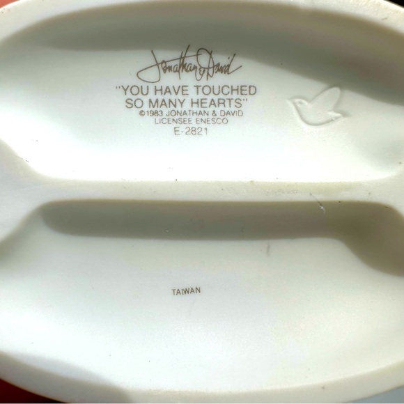 Precious Moments “You Have Touched So Many Hearts” 1983 Jonathan & David figure - Picture 3 of 3